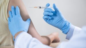 واکسن آسترازنگاه چه عوارضی دارد