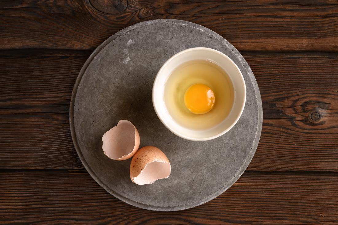 تخم مرغ خام و غذای مضر حاملگی