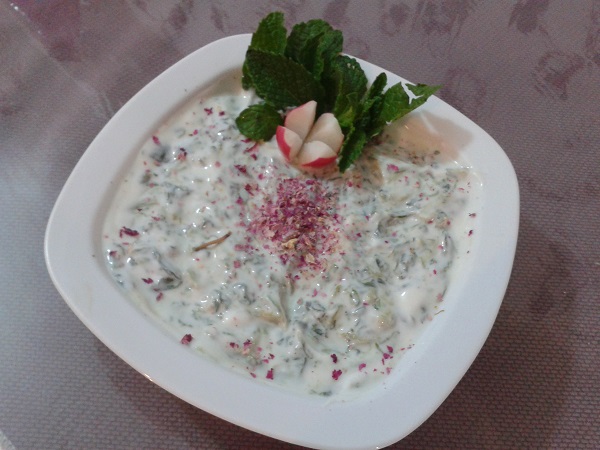 بورانی ماست و اسفناج